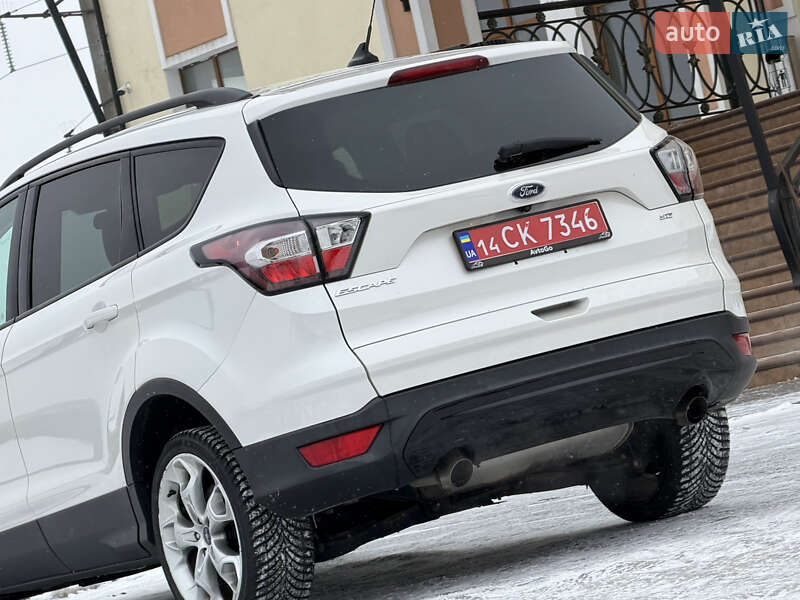 Внедорожник / Кроссовер Ford Escape 2018 в Дрогобыче