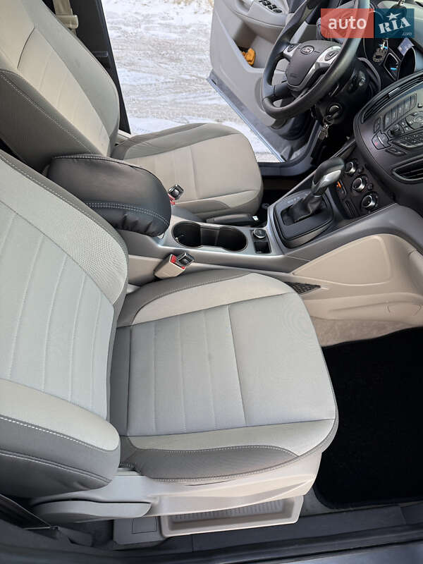 Позашляховик / Кросовер Ford Escape 2014 в Чернівцях фото 21 Позашляховик / Кросовер Ford Escape 2014 в Чернівцях