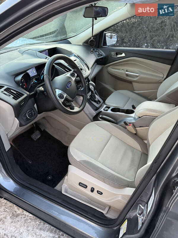 Позашляховик / Кросовер Ford Escape 2014 в Чернівцях фото 23 Позашляховик / Кросовер Ford Escape 2014 в Чернівцях