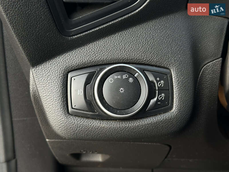 Позашляховик / Кросовер Ford Escape 2015 в Харкові фото 34 Позашляховик / Кросовер Ford Escape 2015 в Харкові