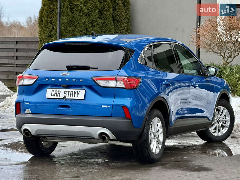 Внедорожник / Кроссовер Ford Escape 2019 в Стрые