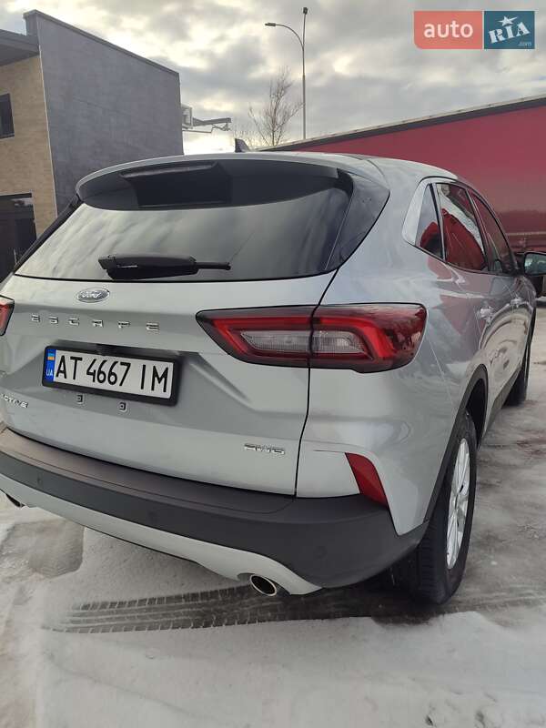 Внедорожник / Кроссовер Ford Escape 2023 в Галиче