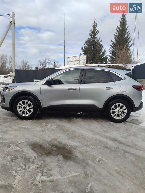 Внедорожник / Кроссовер Ford Escape 2023 в Галиче