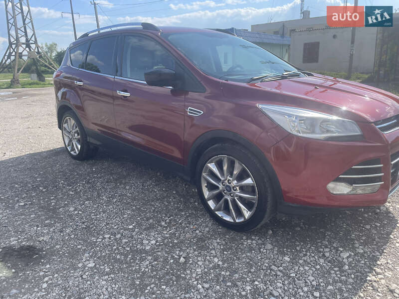 Внедорожник / Кроссовер Ford Escape 2015 в Кривом Роге