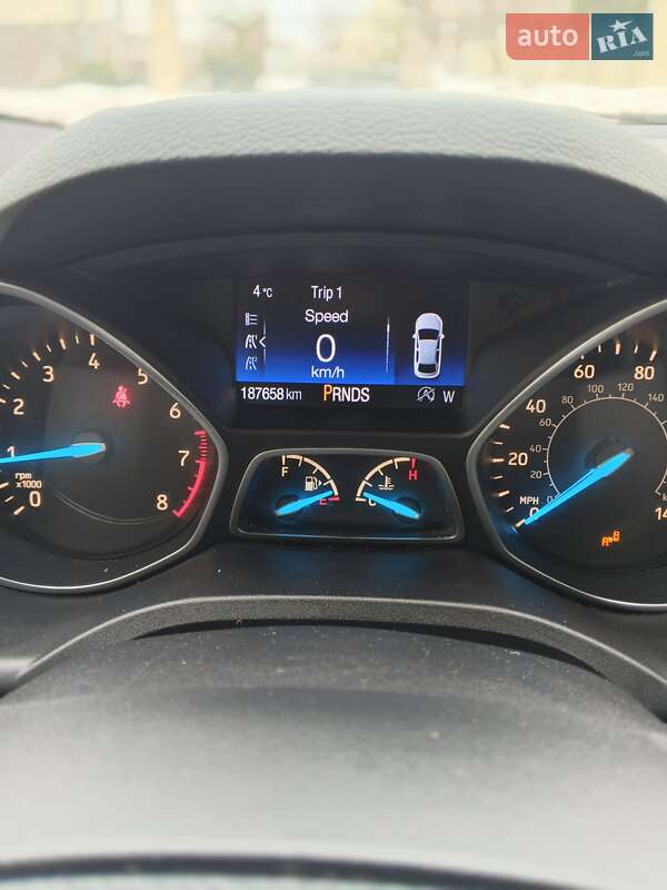 Позашляховик / Кросовер Ford Escape 2017 в Рівному