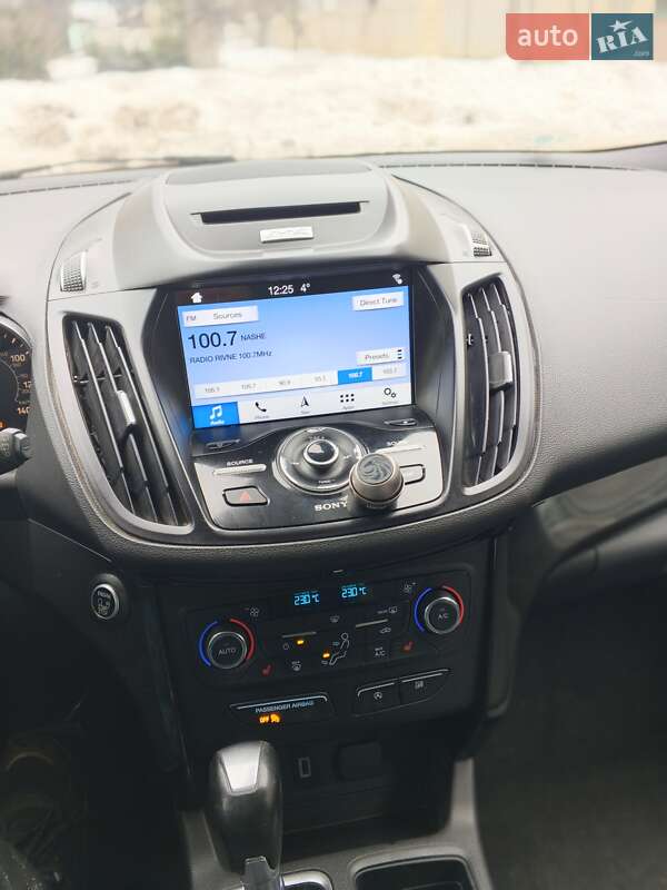 Позашляховик / Кросовер Ford Escape 2017 в Рівному