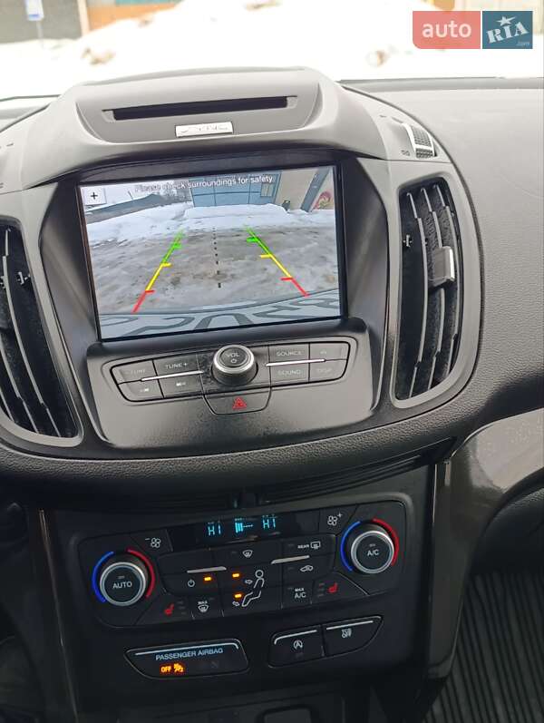 Внедорожник / Кроссовер Ford Escape 2017 в Житомире