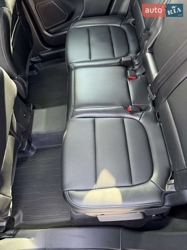 Внедорожник / Кроссовер Ford Escape 2025 в Нововолынске фото 20 Внедорожник / Кроссовер Ford Escape 2025 в Нововолынске