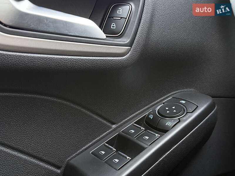 Позашляховик / Кросовер Ford Escape 2021 в Києві фото 27 Позашляховик / Кросовер Ford Escape 2021 в Києві