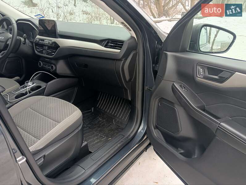 Внедорожник / Кроссовер Ford Escape 2022 в Киеве