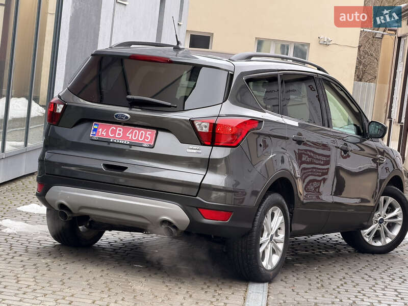 Позашляховик / Кросовер Ford Escape 2019 в Дрогобичі