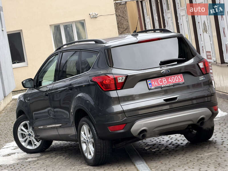 Позашляховик / Кросовер Ford Escape 2019 в Дрогобичі