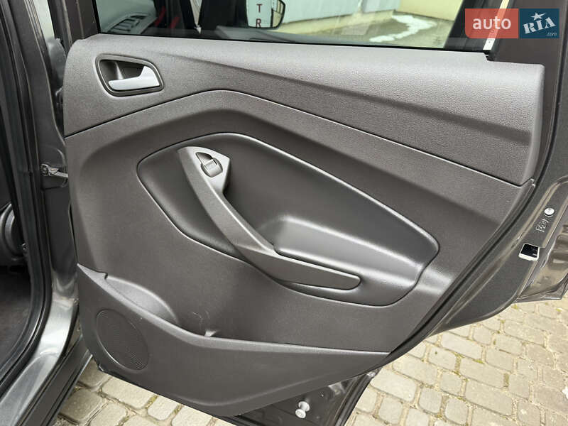 Позашляховик / Кросовер Ford Escape 2019 в Дрогобичі