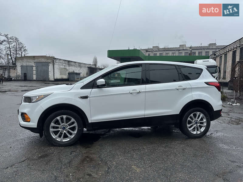 Позашляховик / Кросовер Ford Escape 2019 в Кременчуці фото 7 Позашляховик / Кросовер Ford Escape 2019 в Кременчуці