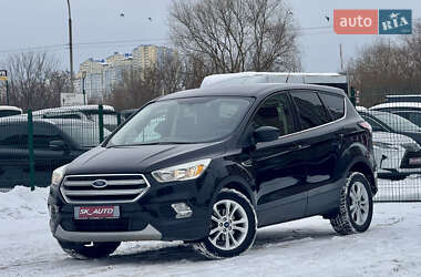Позашляховик / Кросовер Ford Escape 2017 в Києві