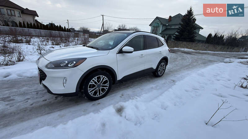 Внедорожник / Кроссовер Ford Escape 2019 в Ивано-Франковске