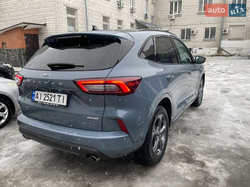 Внедорожник / Кроссовер Ford Escape 2023 в Киеве