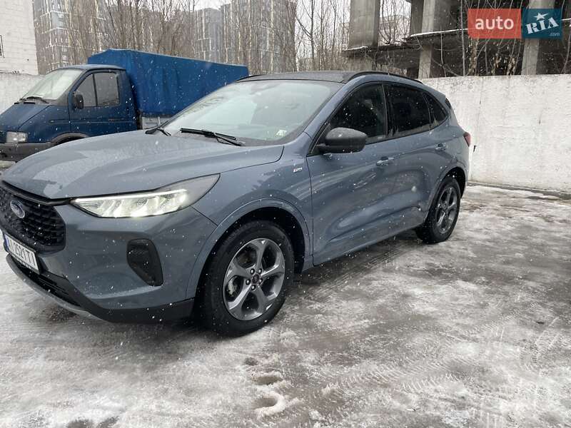 Внедорожник / Кроссовер Ford Escape 2023 в Киеве