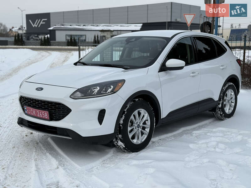 Позашляховик / Кросовер Ford Escape 2020 в Львові