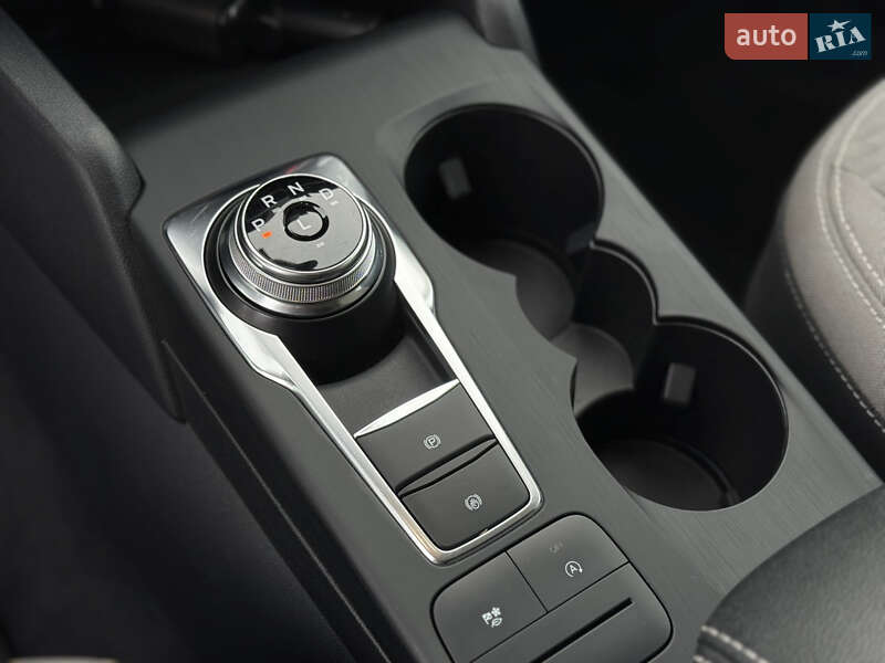 Позашляховик / Кросовер Ford Escape 2020 в Львові