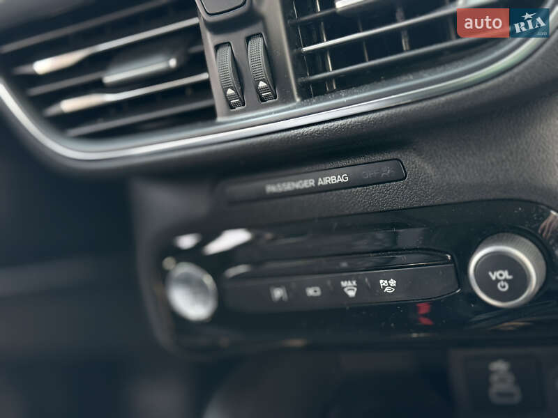 Позашляховик / Кросовер Ford Escape 2024 в Львові фото 23 Позашляховик / Кросовер Ford Escape 2024 в Львові