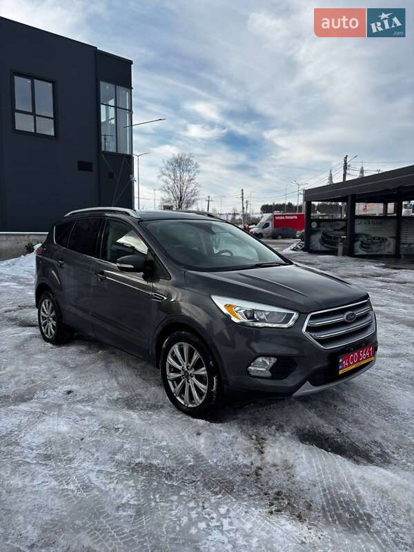 Позашляховик / Кросовер Ford Escape 2017 в Львові