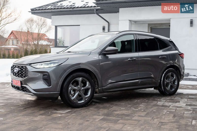 Внедорожник / Кроссовер Ford Escape 2023 в Ивано-Франковске