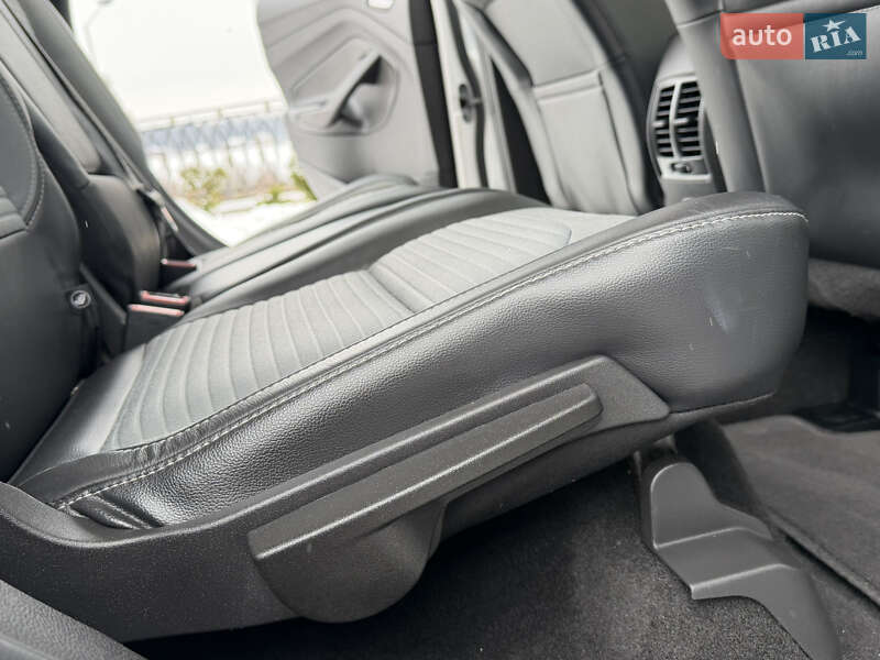 Позашляховик / Кросовер Ford Escape 2018 в Дрогобичі фото 49 Позашляховик / Кросовер Ford Escape 2018 в Дрогобичі