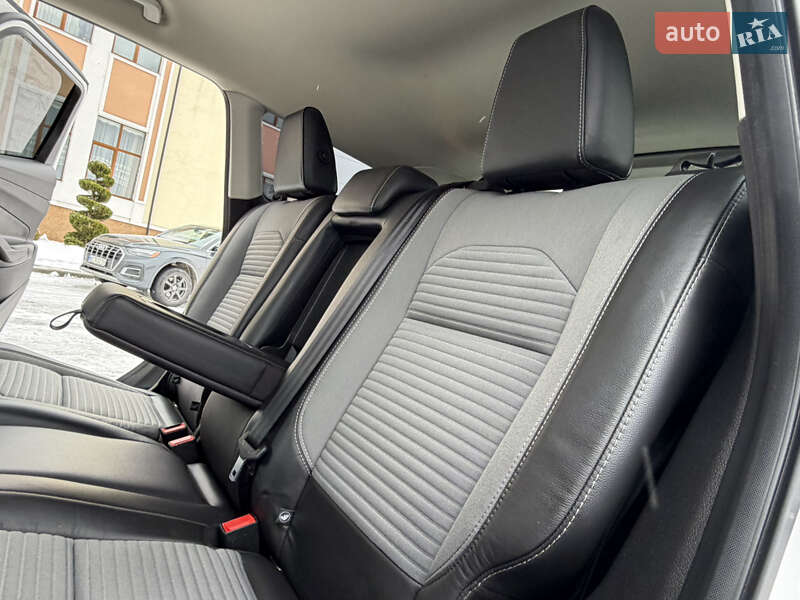 Позашляховик / Кросовер Ford Escape 2018 в Дрогобичі фото 52 Позашляховик / Кросовер Ford Escape 2018 в Дрогобичі