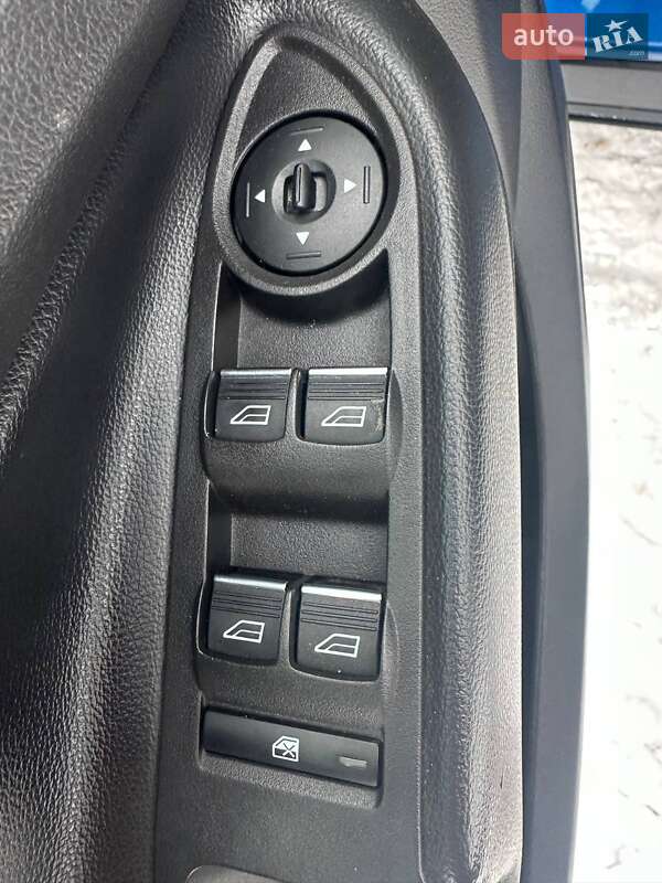 Внедорожник / Кроссовер Ford Escape 2018 в Киеве фото 11 Внедорожник / Кроссовер Ford Escape 2018 в Киеве