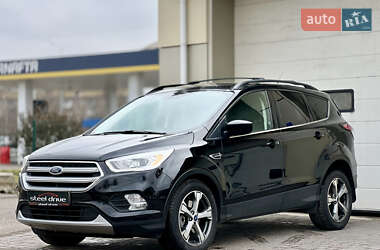 Внедорожник / Кроссовер Ford Escape 2017 в Николаеве