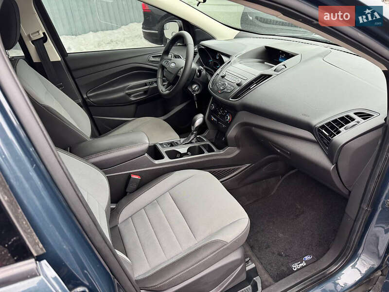 Позашляховик / Кросовер Ford Escape 2019 в Дніпрі