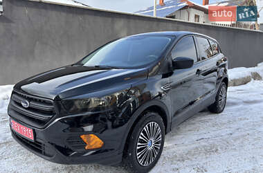 Внедорожник / Кроссовер Ford Escape 2017 в Ивано-Франковске