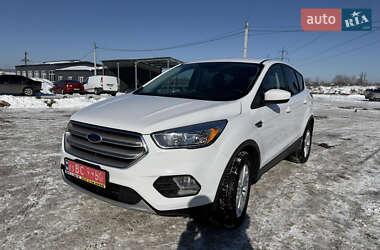 Позашляховик / Кросовер Ford Escape 2019 в Бучі