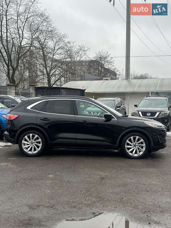 Внедорожник / Кроссовер Ford Escape 2021 в Одессе