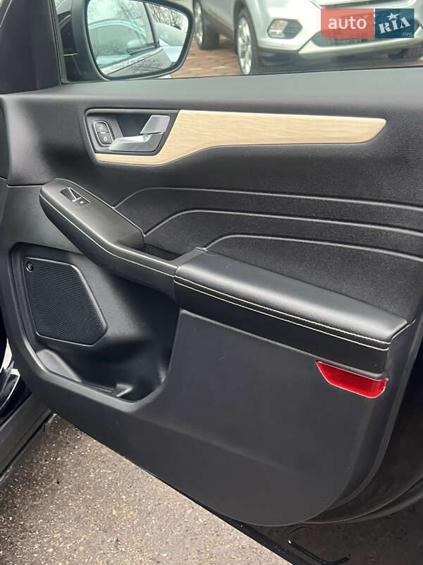 Внедорожник / Кроссовер Ford Escape 2021 в Одессе