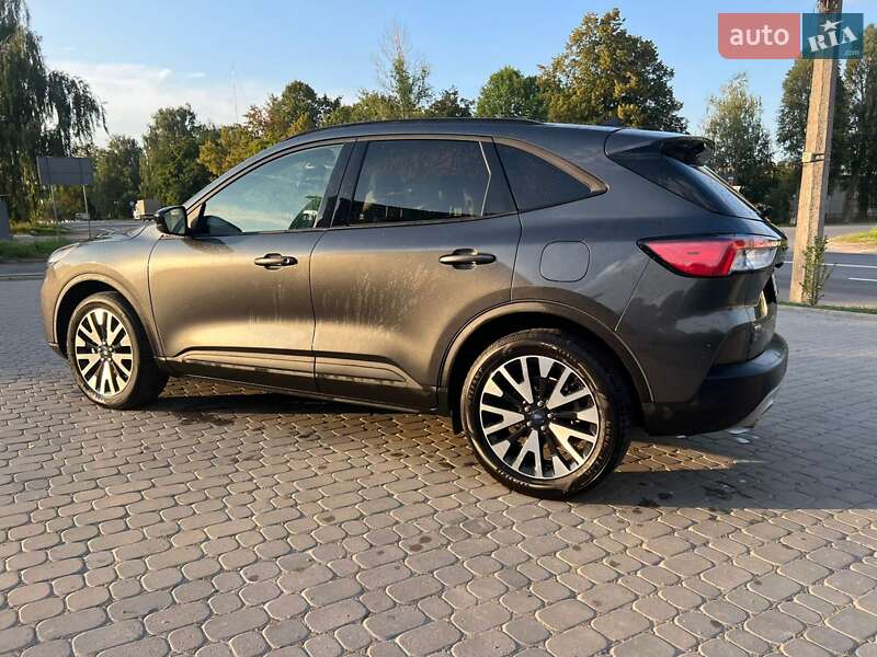 Позашляховик / Кросовер Ford Escape 2019 в Тернополі фото 13 Позашляховик / Кросовер Ford Escape 2019 в Тернополі