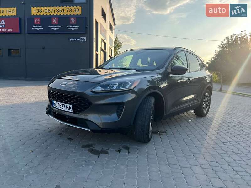 Позашляховик / Кросовер Ford Escape 2019 в Тернополі фото 17 Позашляховик / Кросовер Ford Escape 2019 в Тернополі