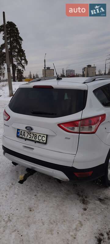 Внедорожник / Кроссовер Ford Escape 2015 в Киеве