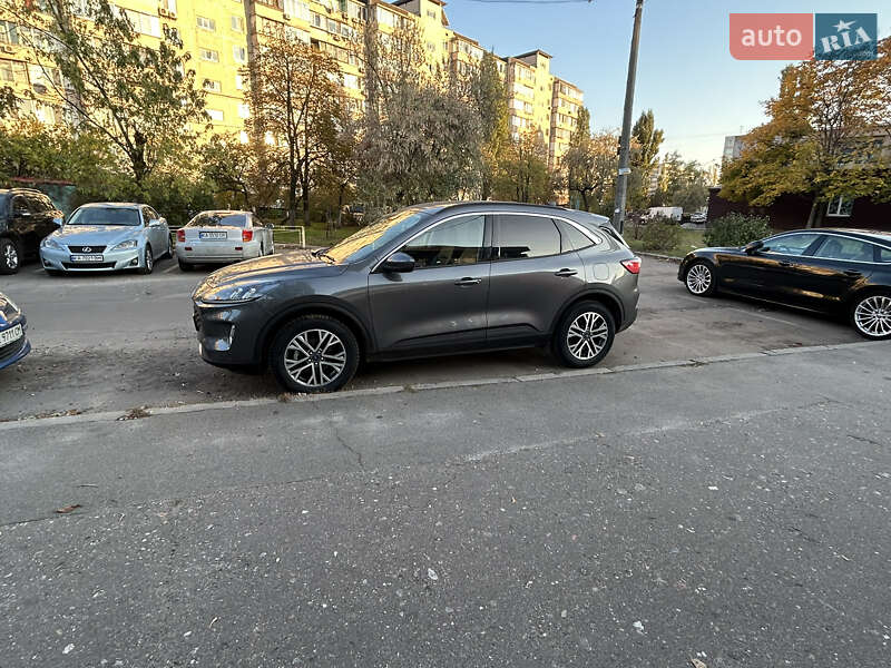 Внедорожник / Кроссовер Ford Escape 2021 в Киеве