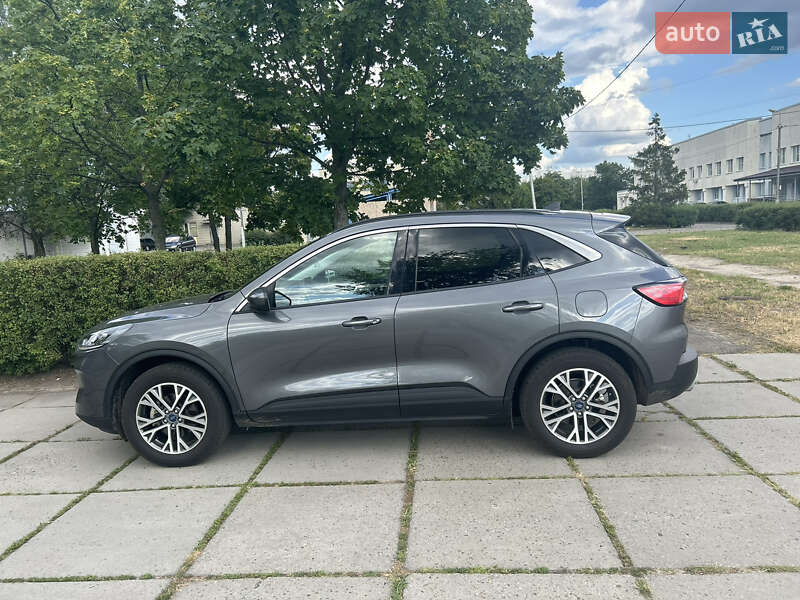 Внедорожник / Кроссовер Ford Escape 2021 в Киеве