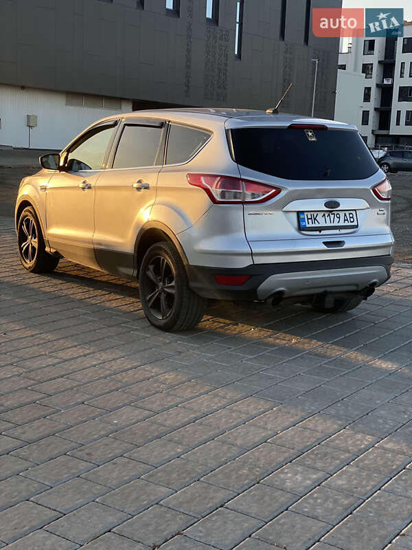 Внедорожник / Кроссовер Ford Escape 2014 в Ровно
