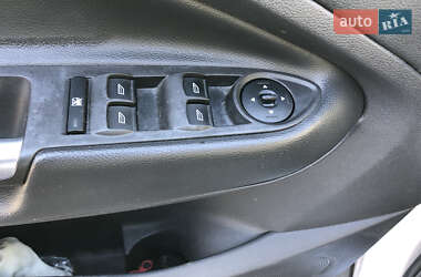 Внедорожник / Кроссовер Ford Escape 2014 в Ровно