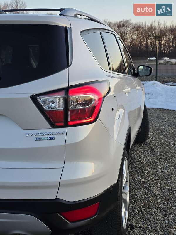 Позашляховик / Кросовер Ford Escape 2018 в Стрию