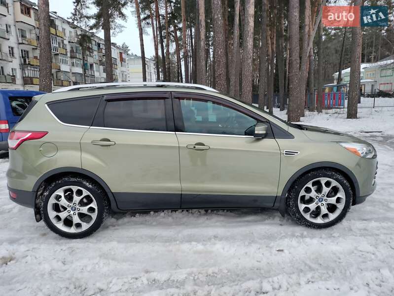 Внедорожник / Кроссовер Ford Escape 2012 в Чернигове