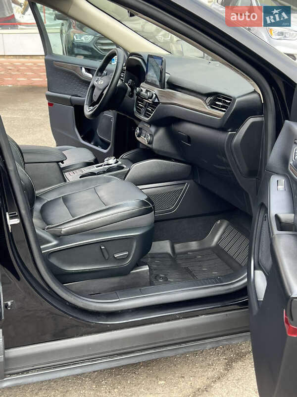 Внедорожник / Кроссовер Ford Escape 2020 в Одессе