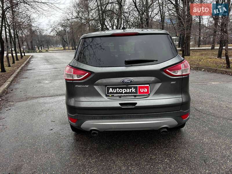 Внедорожник / Кроссовер Ford Escape 2016 в Запорожье