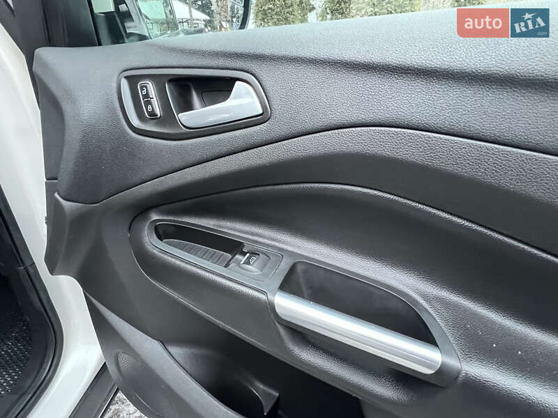 Внедорожник / Кроссовер Ford Escape 2016 в Трускавце
