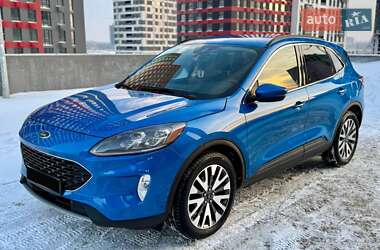 Внедорожник / Кроссовер Ford Escape 2019 в Киеве