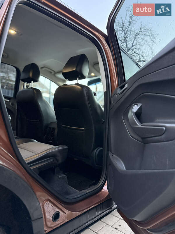 Внедорожник / Кроссовер Ford Escape 2017 в Коломые